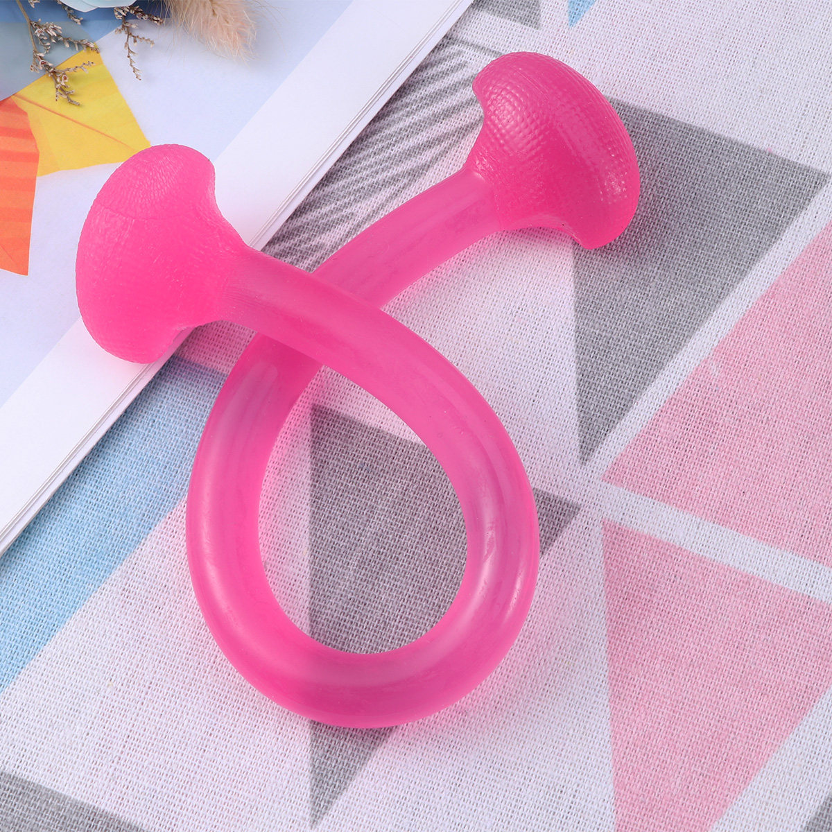 ピンク色のゼリー状素材を使用した、持ち運び可能なヨガ用プルロ - Yoga Fitness Resistance Band のレビューと価格