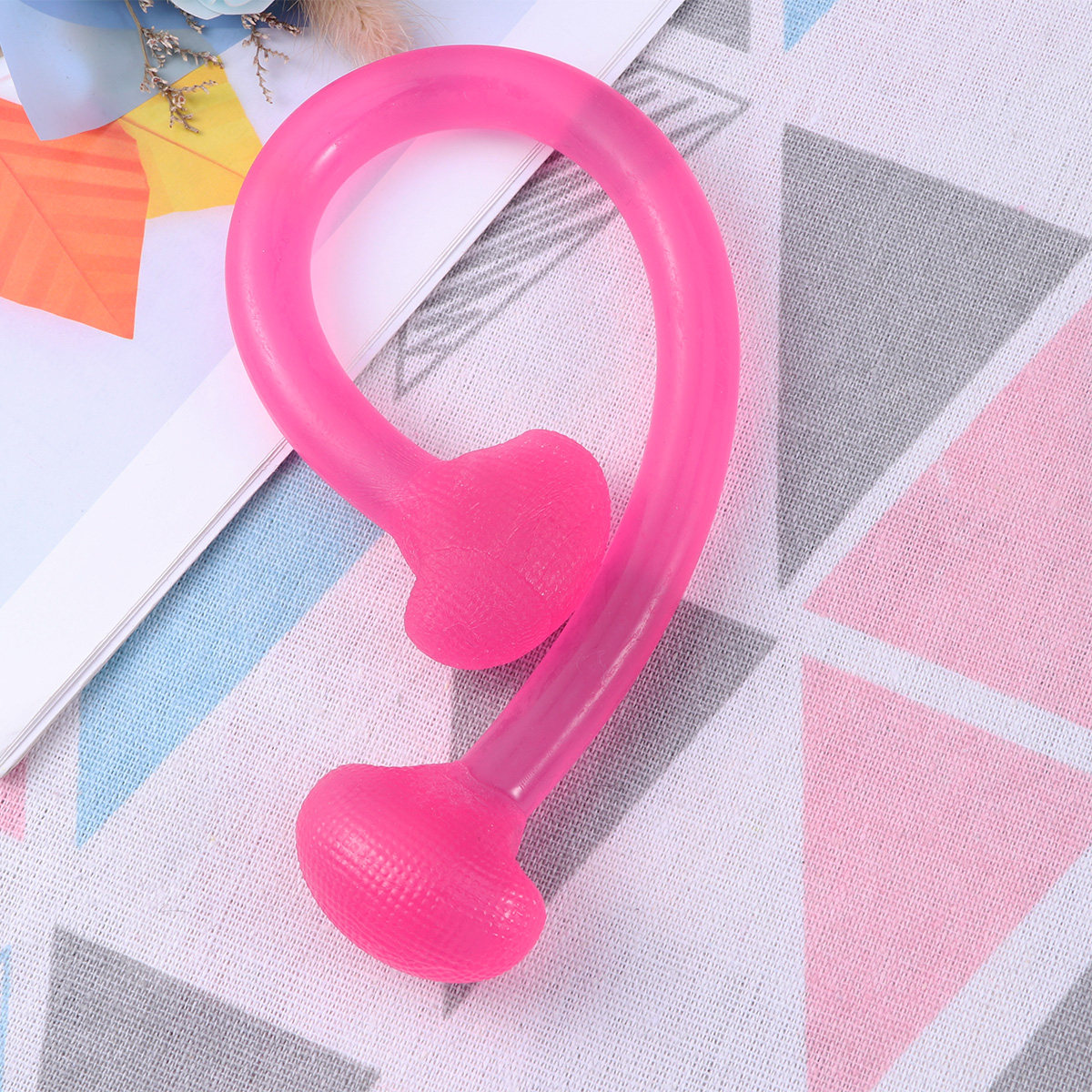 ピンク色のゼリー状素材を使用した、持ち運び可能なヨガ用プルロ - Yoga Fitness Resistance Band のレビューと価格
